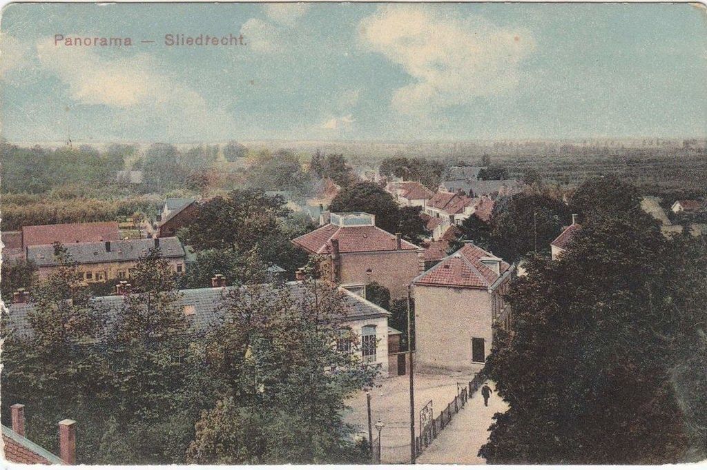 Kerkbuurt (west van de kerk) Sliedrecht