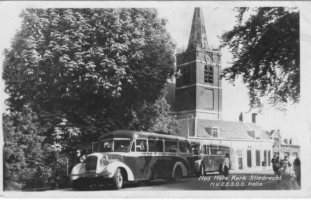 Kerkbuurt (west van de kerk) Sliedrecht
