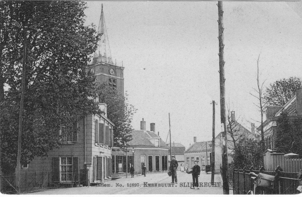 Kerkbuurt (west van de kerk) Sliedrecht